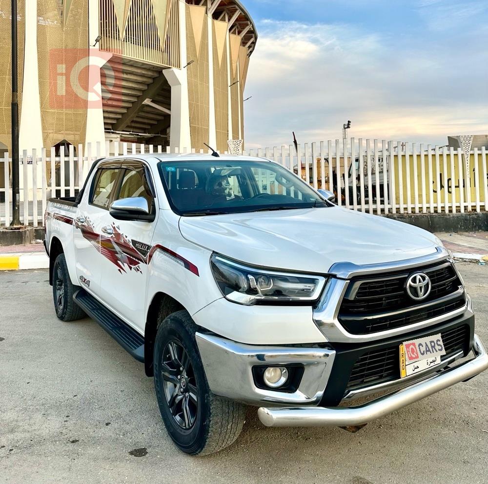 تويوتا هايلوكس